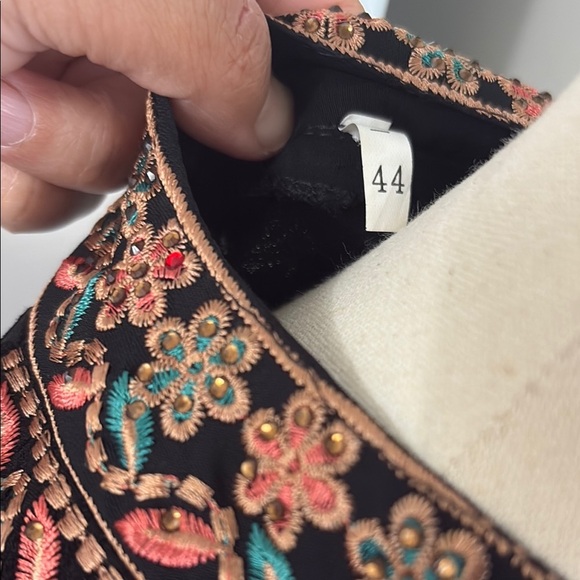 Abaya Floral Embroidered Long Sleeve Dress - Picture 12 of 13